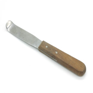 ADDLER WOODEN CEMENT SPATULA (CURVED)